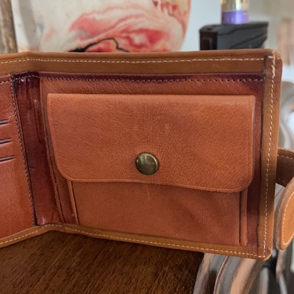 Vintage Women’s Coach French Wallet EXCELLENT CONDITION! - Picture 5 of 9